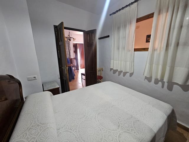 4 quarto Moradia para venda em Serrato - 105 000 € (Ref: 10005569)