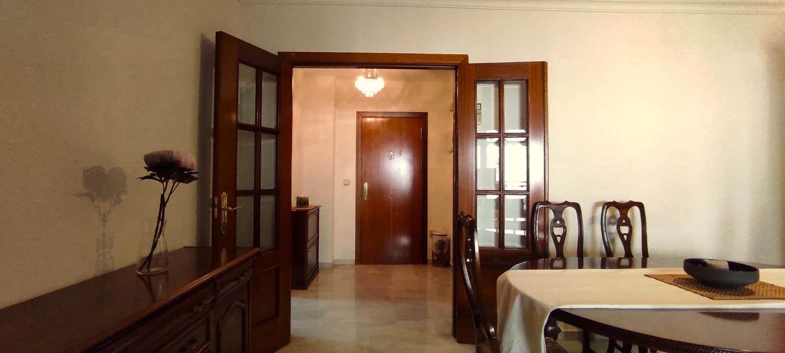 Apartamento de 4 habitaciones en Málaga ciudad en alquiler con garaje - 1.500 € (Ref: 10011618)