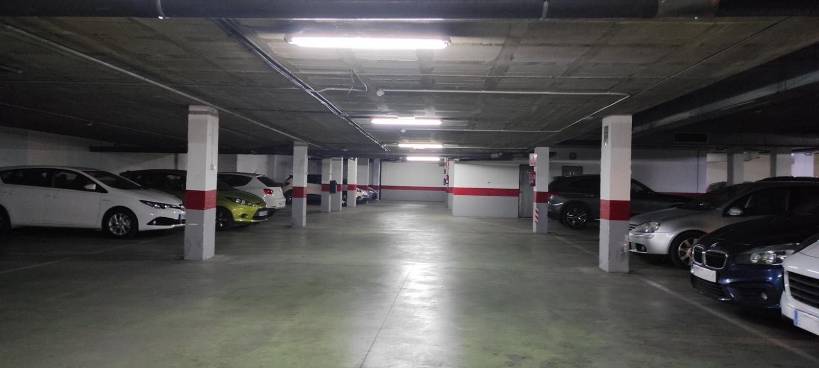 Apartamento de 4 habitaciones en Málaga ciudad en alquiler con garaje - 1.500 € (Ref: 10011618)