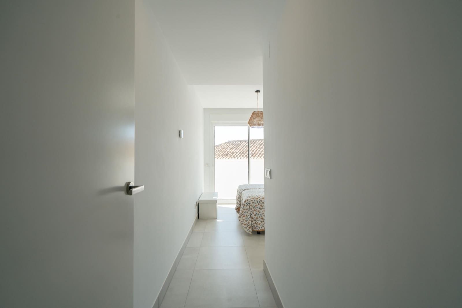 3 bedroom Apartment for rent in Marbella with pool garage - € 3,800 (Ref: 10013320)