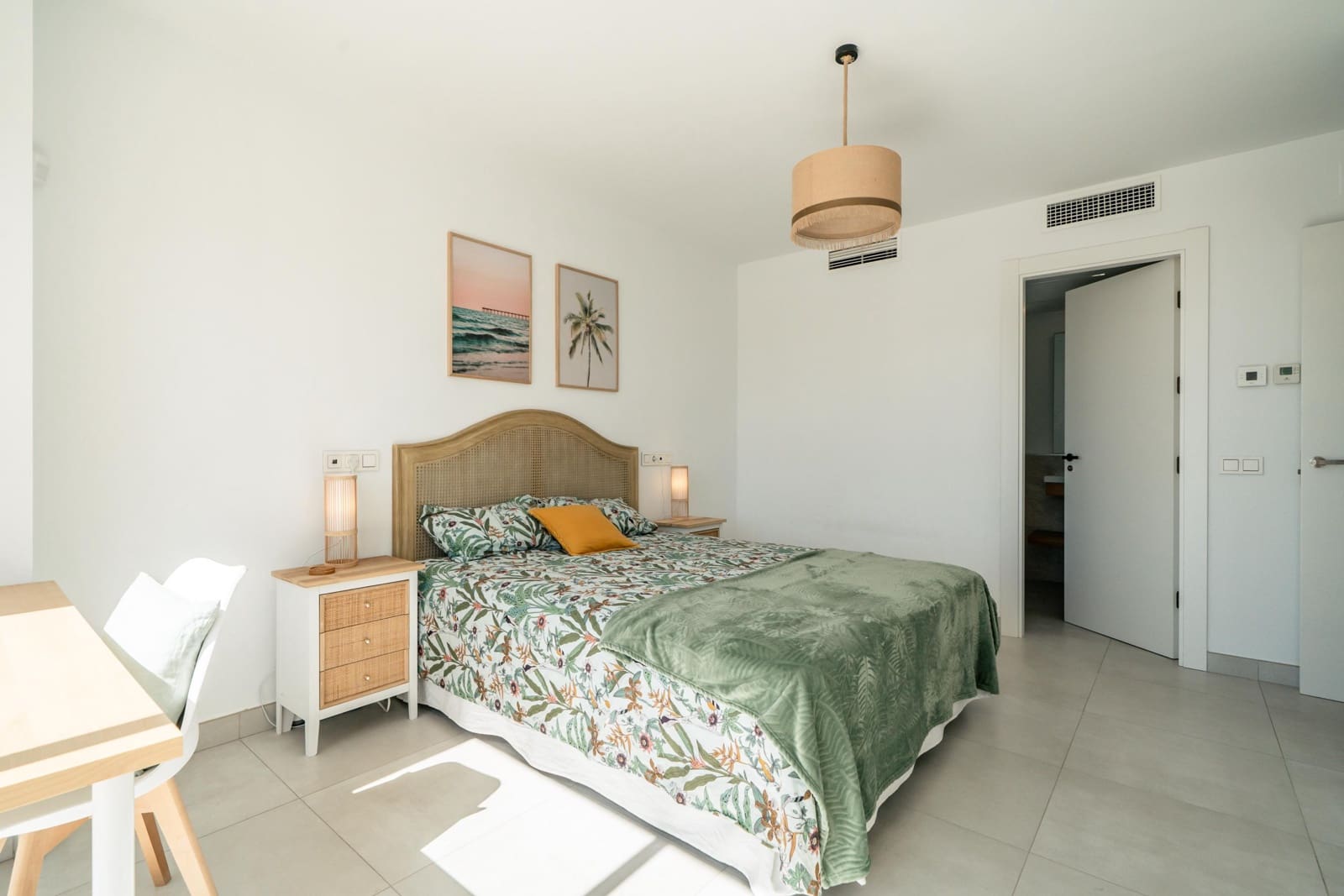 3 bedroom Apartment for rent in Marbella with pool garage - € 3,800 (Ref: 10013320)