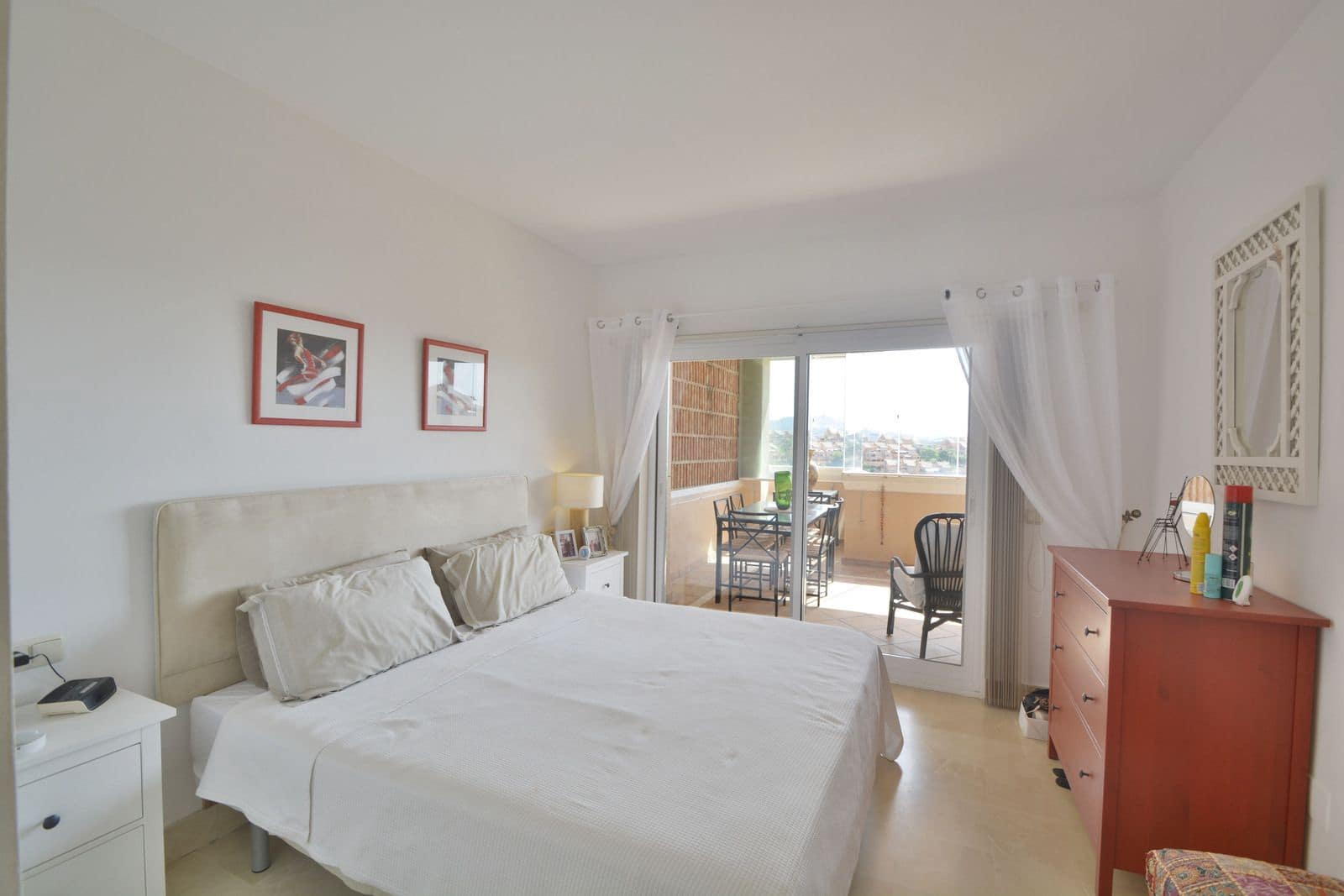 2 sypialnia Apartament na sprzedaż w Elviria z basenem garażem - 465 000 € (Ref: 10013321)