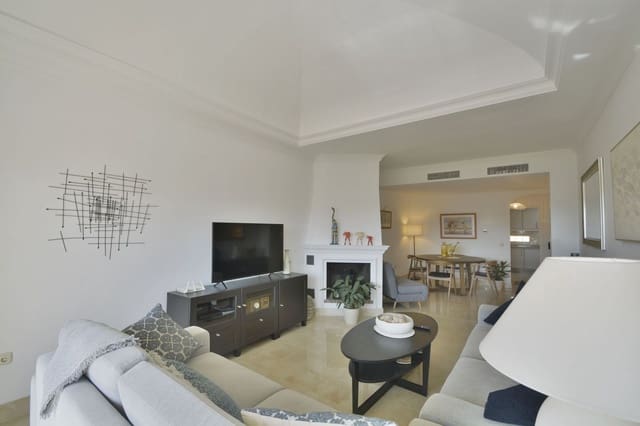 2 sypialnia Apartament na sprzedaż w Elviria, Marbella z basenem garażem - 465 000 € (Ref: 10013321)
