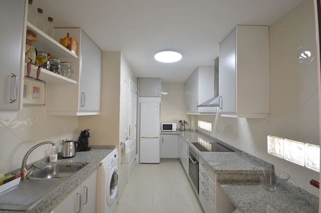 2 sypialnia Apartament na sprzedaż w Elviria, Marbella z basenem garażem - 465 000 € (Ref: 10013321)