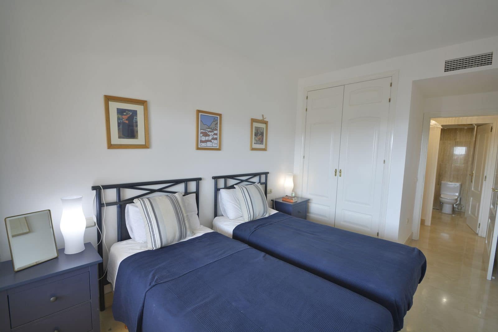 2 sypialnia Apartament na sprzedaż w Elviria z basenem garażem - 465 000 € (Ref: 10013321)