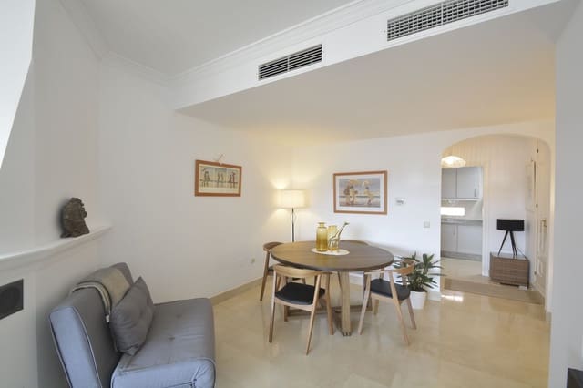 2 bedroom Apartment for sale in Elviria, Marbella with pool garage - € 465,000 (Ref: 10013321)
