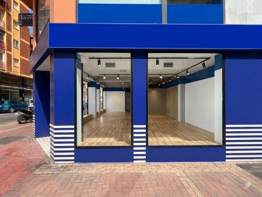 Commercieel te huur in Malaga stad - € 3.500 (Ref: 10017680)