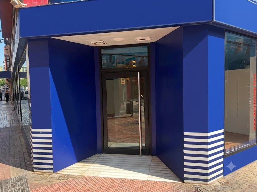 Commercieel te huur in Malaga stad - € 3.500 (Ref: 10017680)