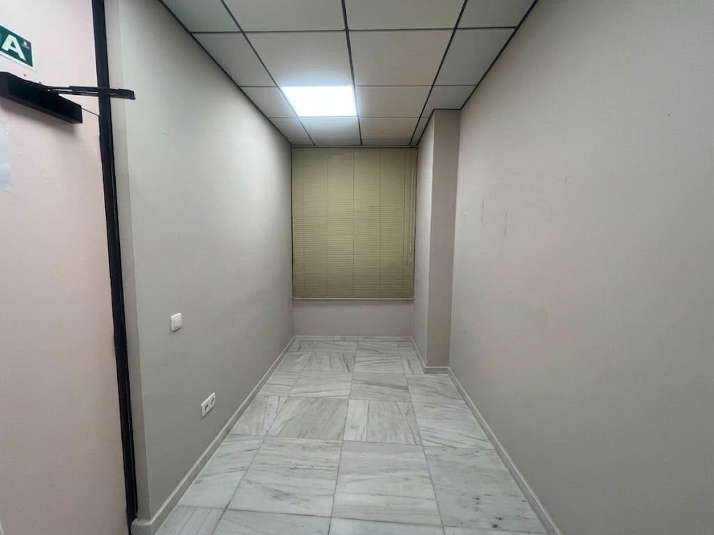 Commercieel te huur in Malaga stad - € 3.500 (Ref: 10017680)
