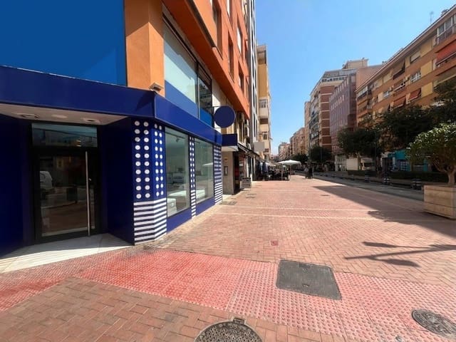 Commercieel te huur in Málaga stad - € 3.500 (Ref: 10017680)