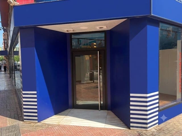 Commercieel te huur in Málaga stad - € 3.500 (Ref: 10017680)