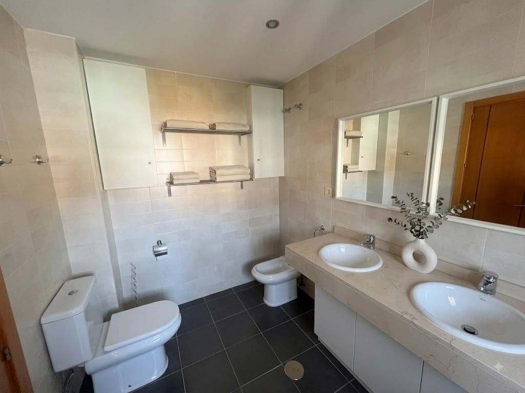 2 bedroom Penthouse for sale in Riviera del Sol with pool garage - € 449,900 (Ref: 10017681)