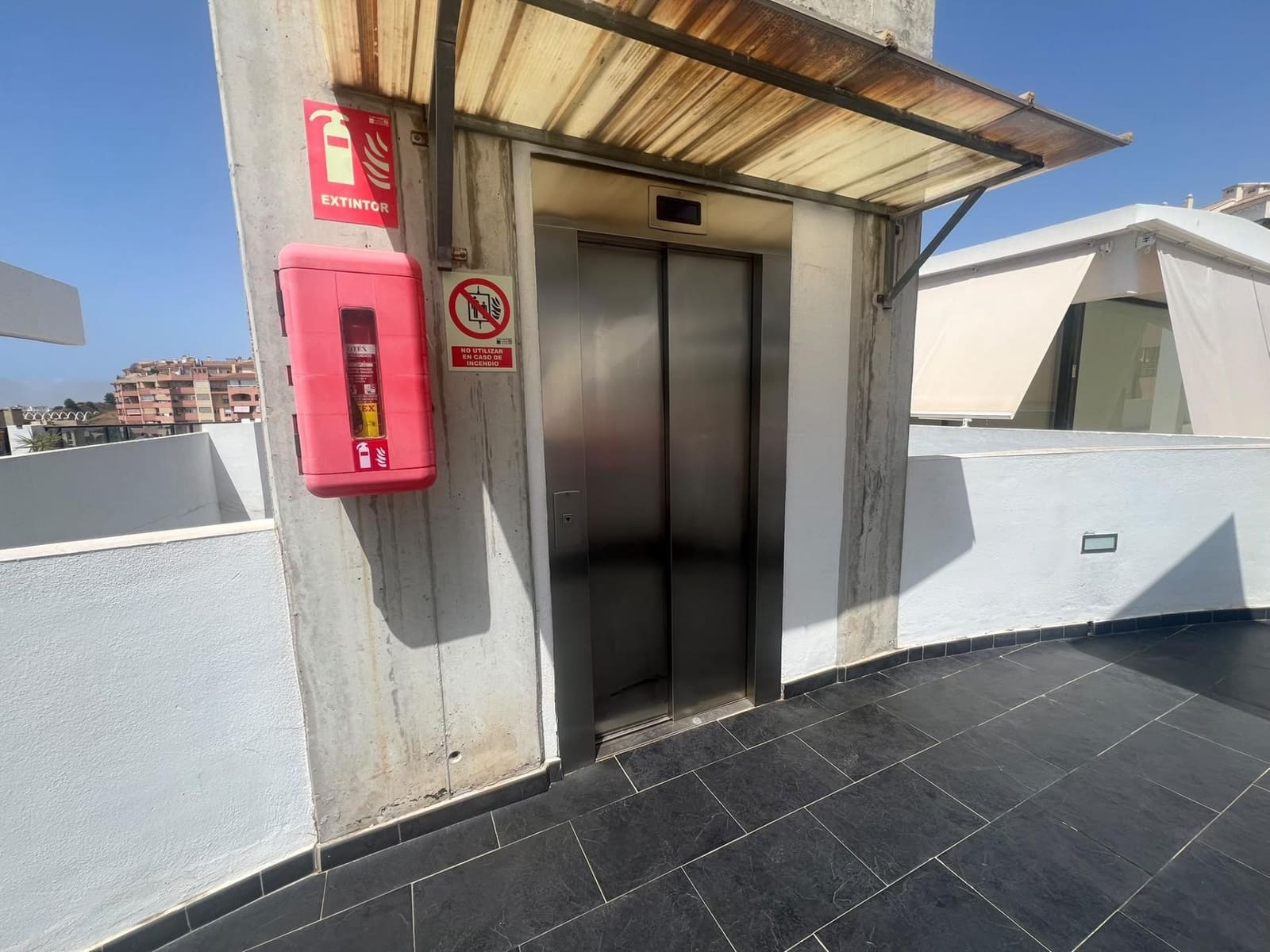 2 bedroom Penthouse for sale in Riviera del Sol with pool garage - € 449,900 (Ref: 10017681)