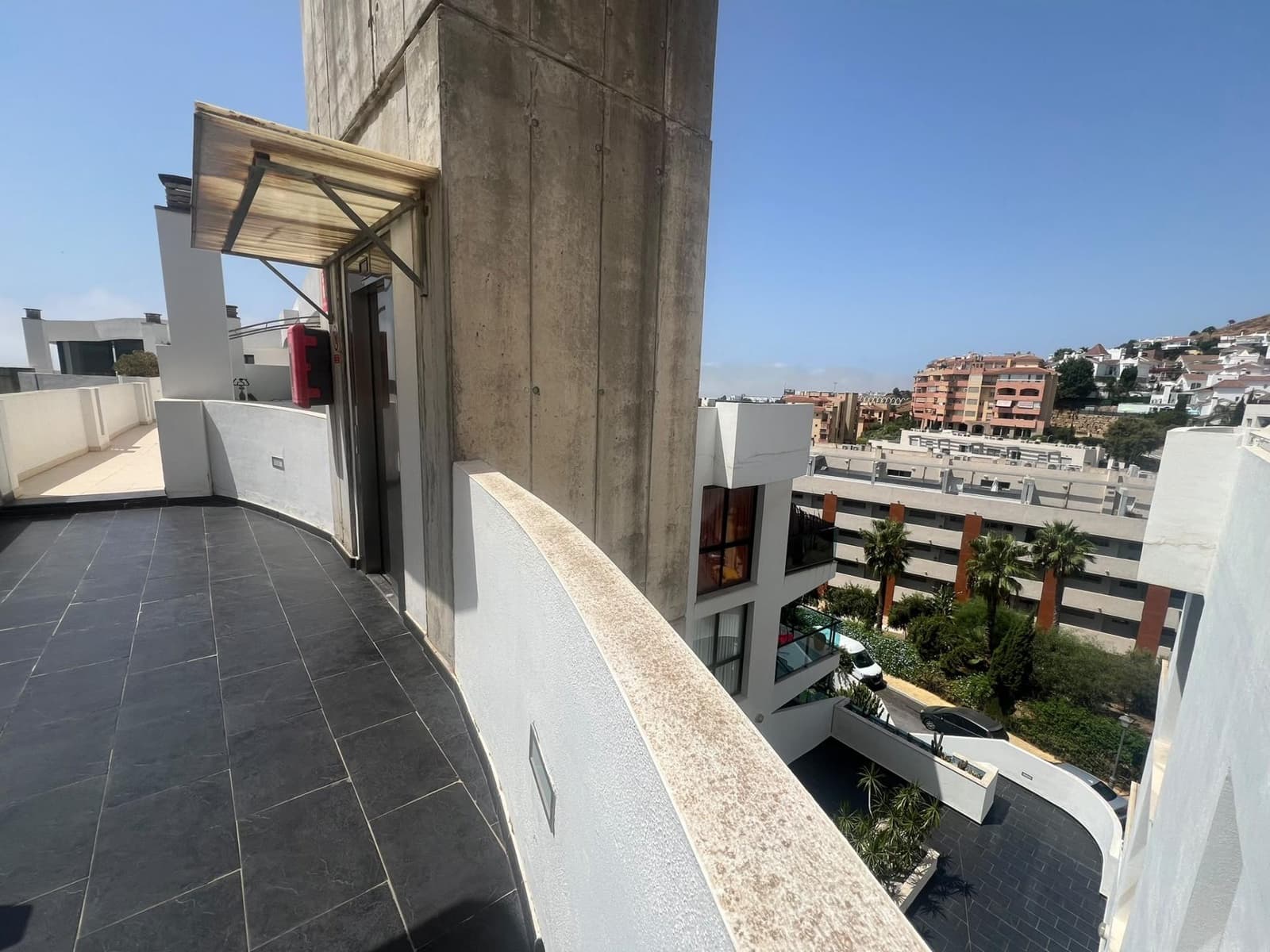 2 bedroom Penthouse for sale in Riviera del Sol with pool garage - € 449,900 (Ref: 10017681)
