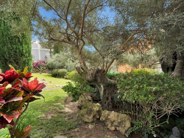 4 soveværelse Rækkehus til salg i Marbella med swimmingpool garage - € 2.350.000 (Ref: 10017682)