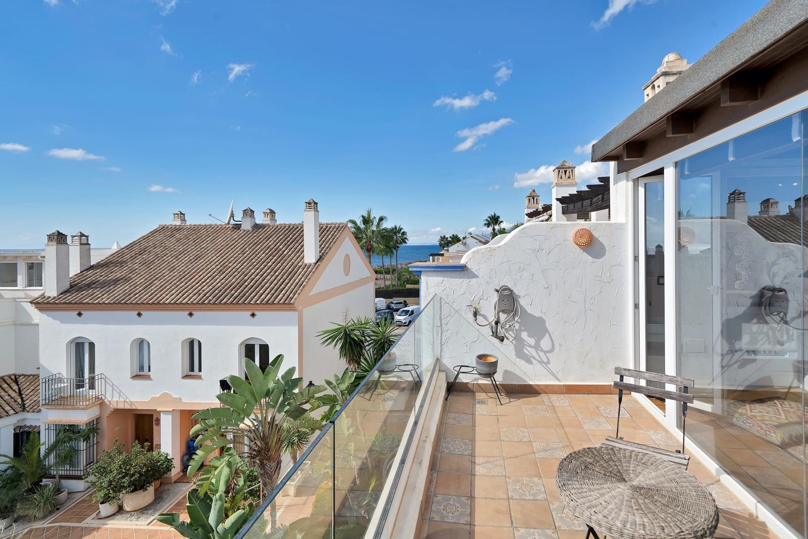 4 bedroom Terraced Villa for sale in Marbella with pool garage - € 2,350,000 (Ref: 10017682)
