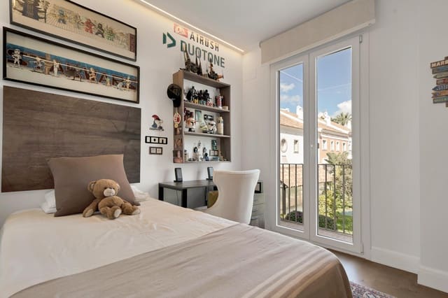 Adosado de 4 habitaciones en Marbella en venta con piscina garaje - 2.195.000 € (Ref: 10017682)