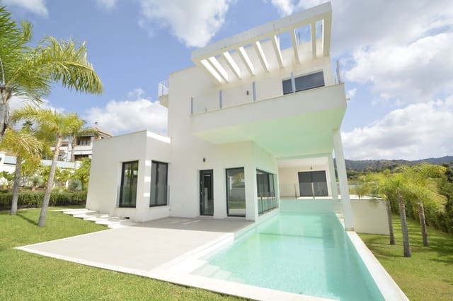 4 chambre Villa/Maison à vendre à Elviria, Marbella avec piscine garage - 2 250 000 € (Ref: 10022635)