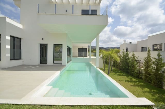 4 chambre Villa/Maison à vendre à Elviria, Marbella avec piscine garage - 2 250 000 € (Ref: 10022635)