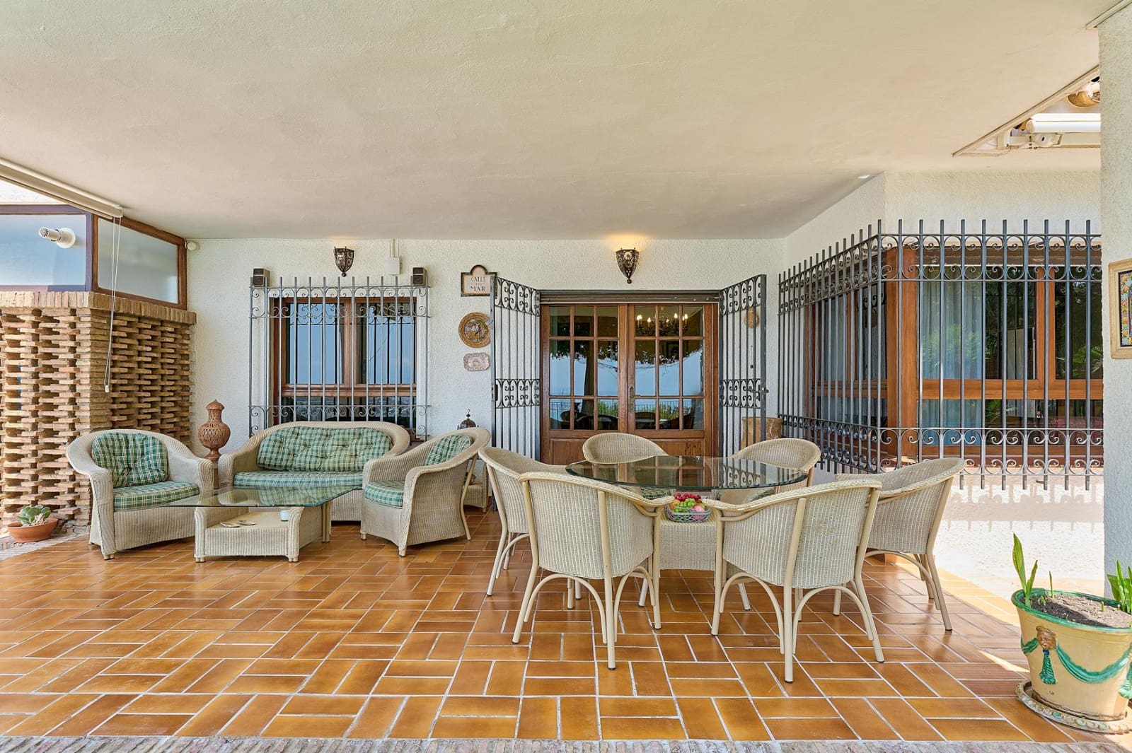5 bedroom Villa for rent in Malaga city with pool garage - € 8,500 (Ref: 10022636)