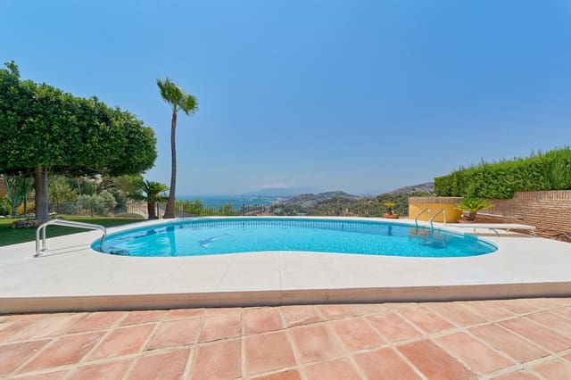 5 bedroom Villa for rent in Málaga city with pool garage - € 8,500 (Ref: 10022636)