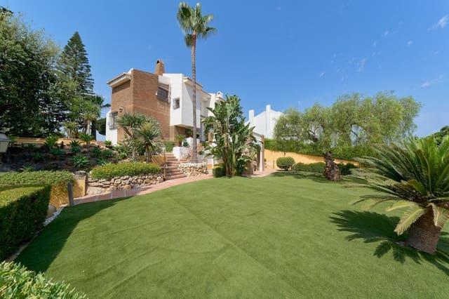5 bedroom Villa for rent in Málaga city with pool garage - € 8,500 (Ref: 10022636)