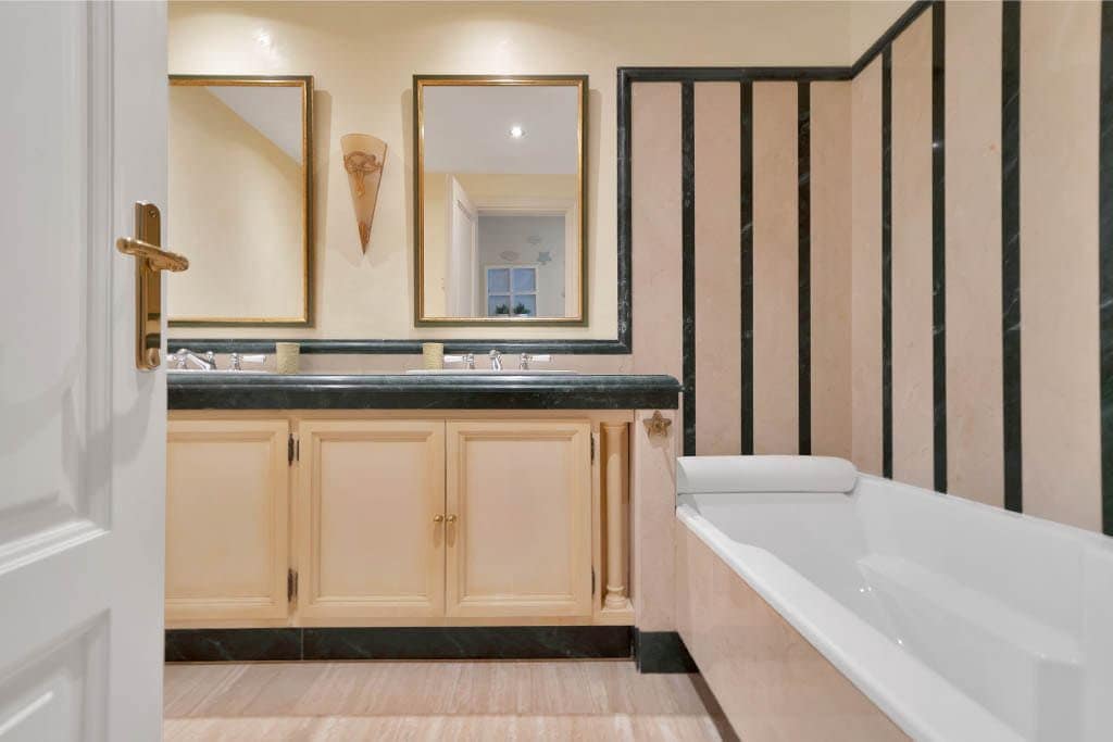 3 Zimmer Apartment zu verkaufen in Marbella mit Pool Garage - 1.850.000 € (Ref: 10031967)