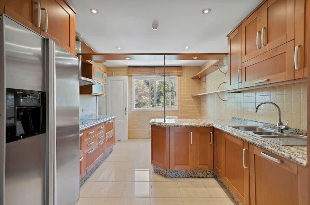 3 Zimmer Apartment zu verkaufen in Marbella mit Pool Garage - 1.850.000 € (Ref: 10031967)