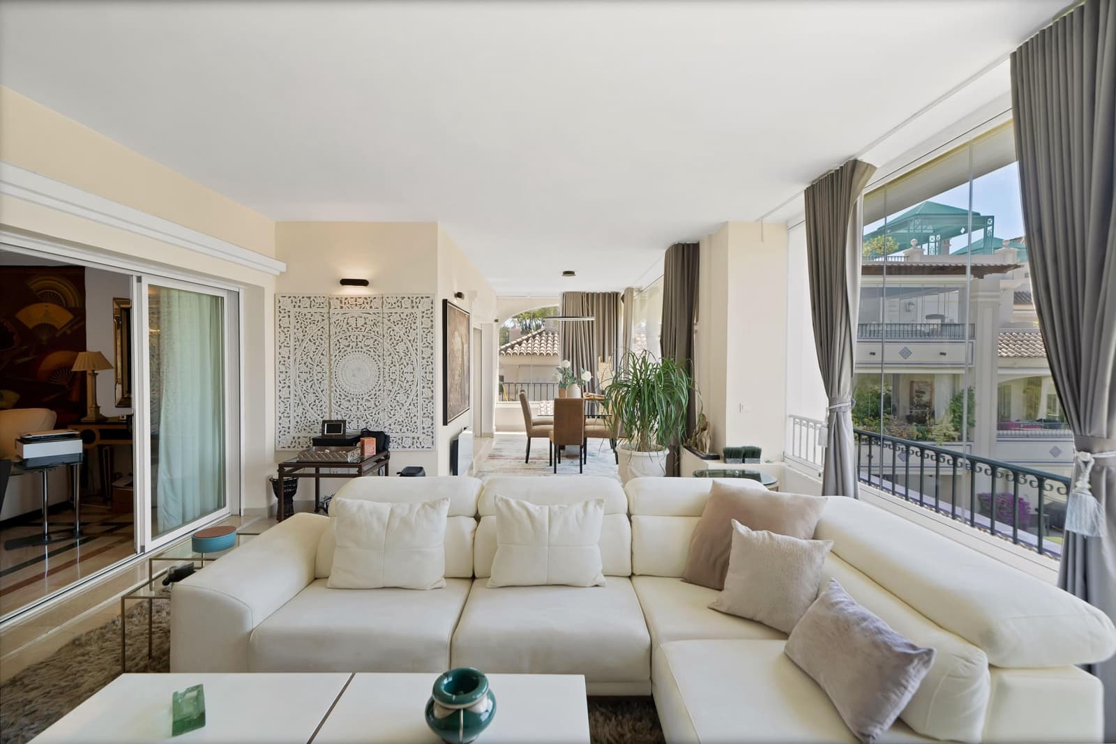 3 Zimmer Apartment zu verkaufen in Marbella mit Pool Garage - 1.850.000 € (Ref: 10031967)