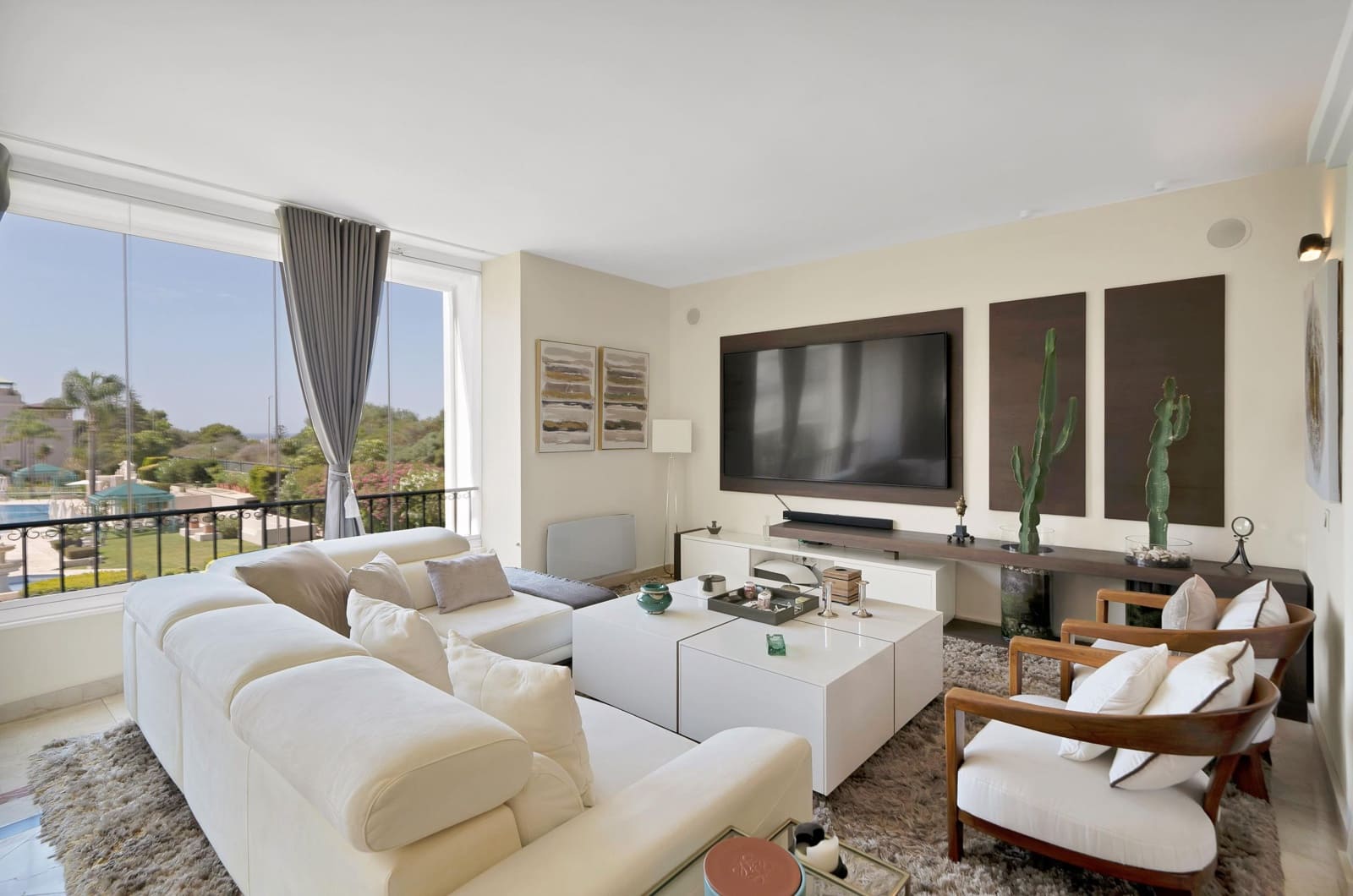 3 Zimmer Apartment zu verkaufen in Marbella mit Pool Garage - 1.850.000 € (Ref: 10031967)