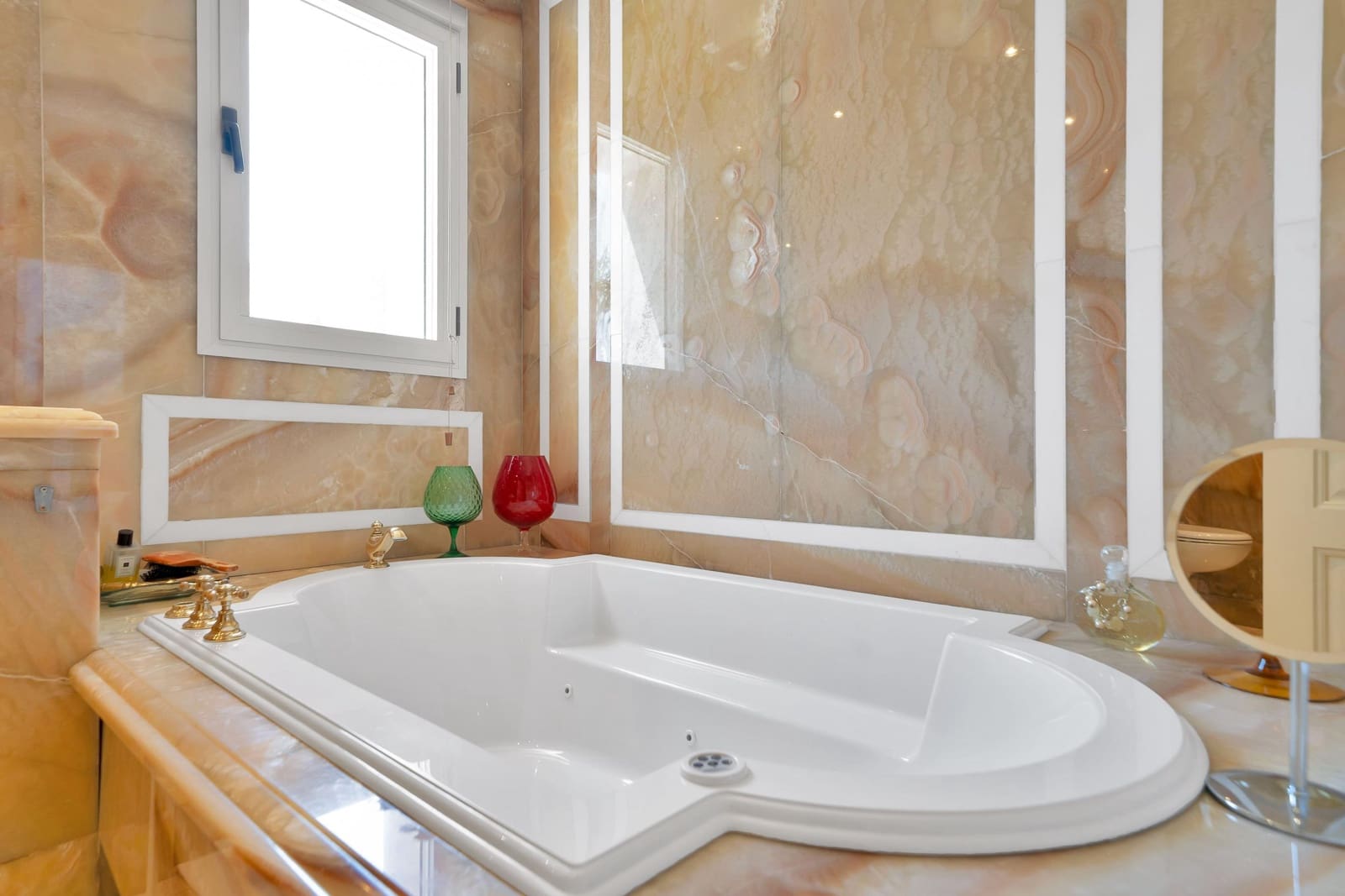 3 Zimmer Apartment zu verkaufen in Marbella mit Pool Garage - 1.850.000 € (Ref: 10031967)