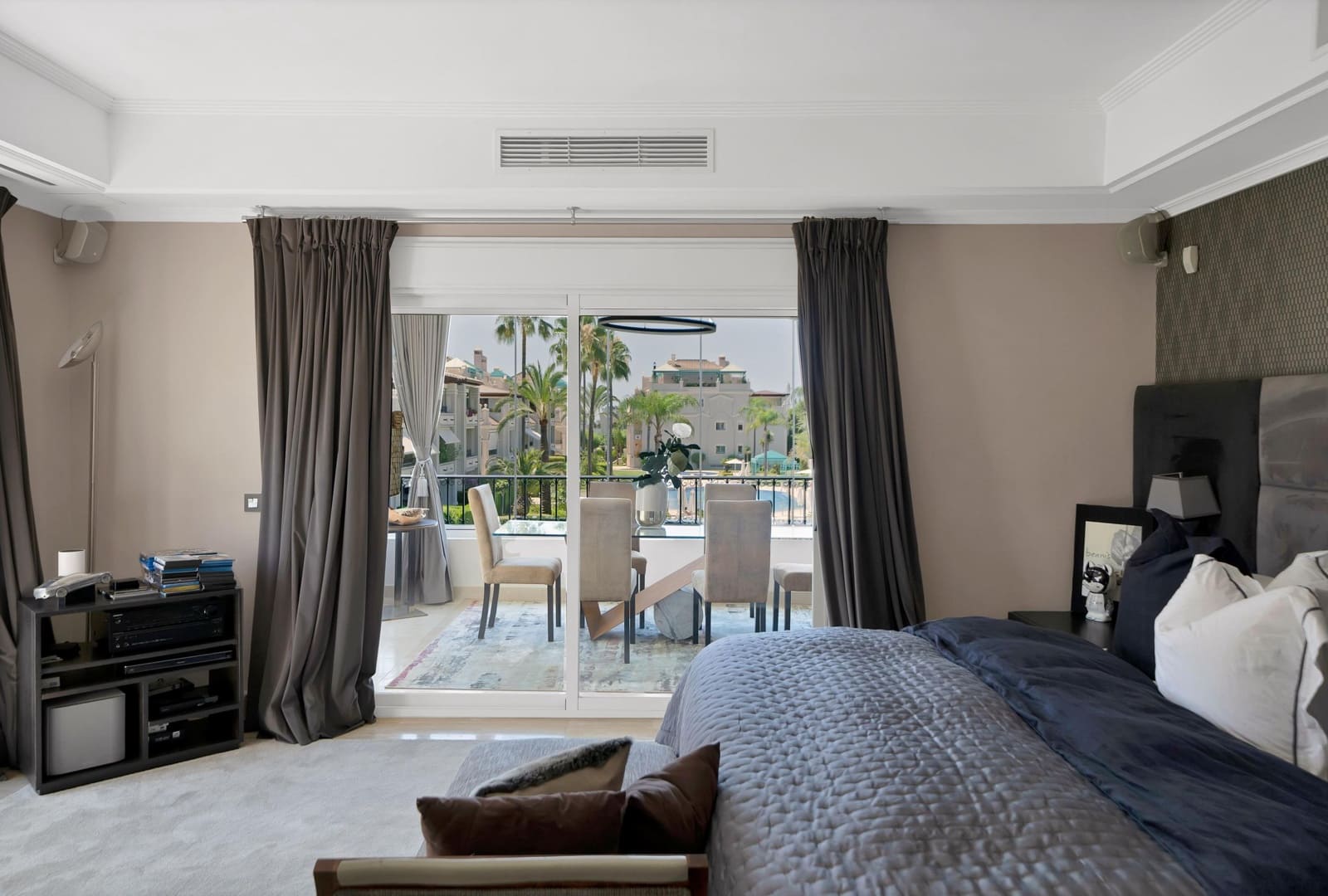 3 Zimmer Apartment zu verkaufen in Marbella mit Pool Garage - 1.850.000 € (Ref: 10031967)