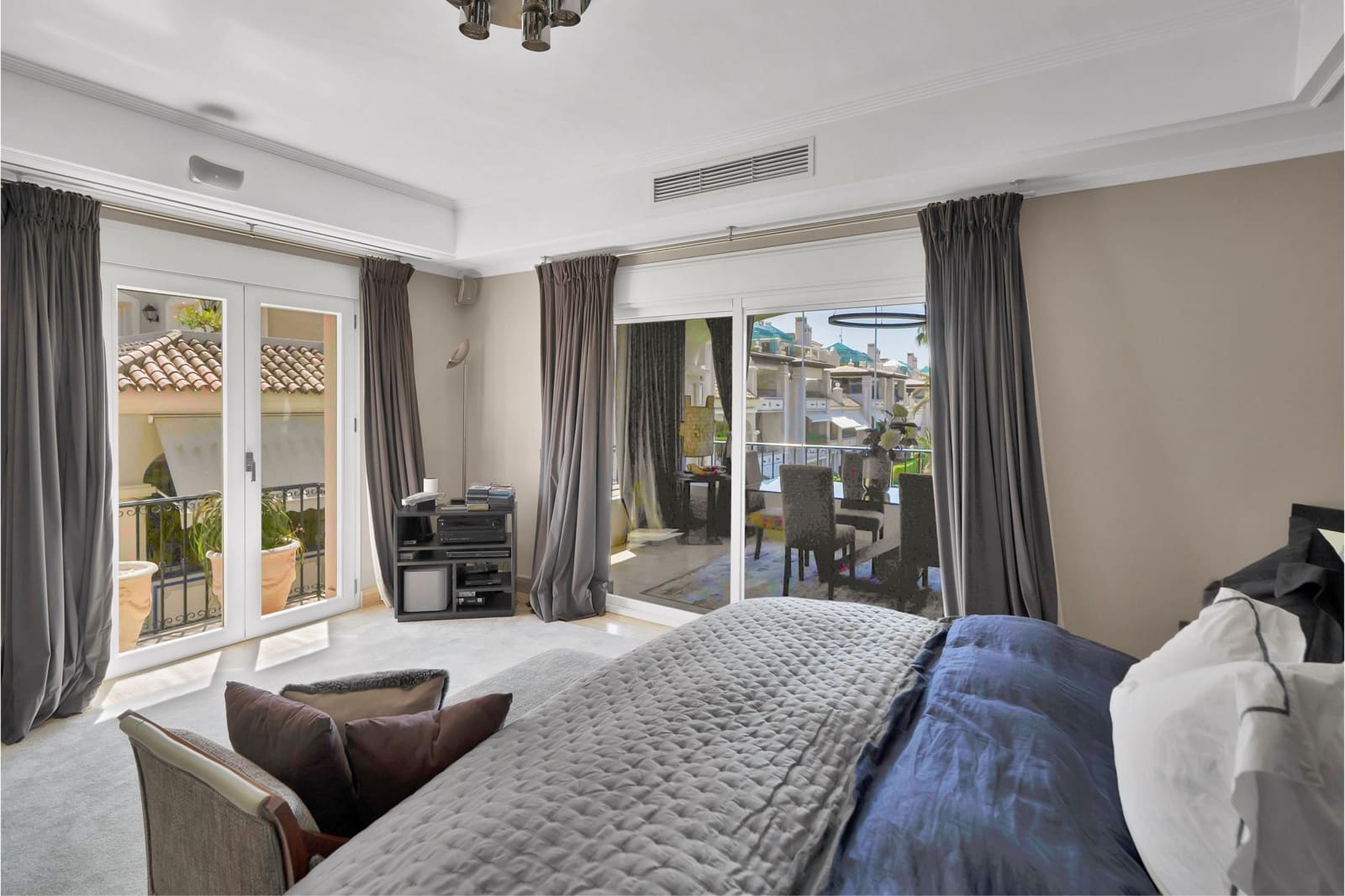 3 Zimmer Apartment zu verkaufen in Marbella mit Pool Garage - 1.850.000 € (Ref: 10031967)