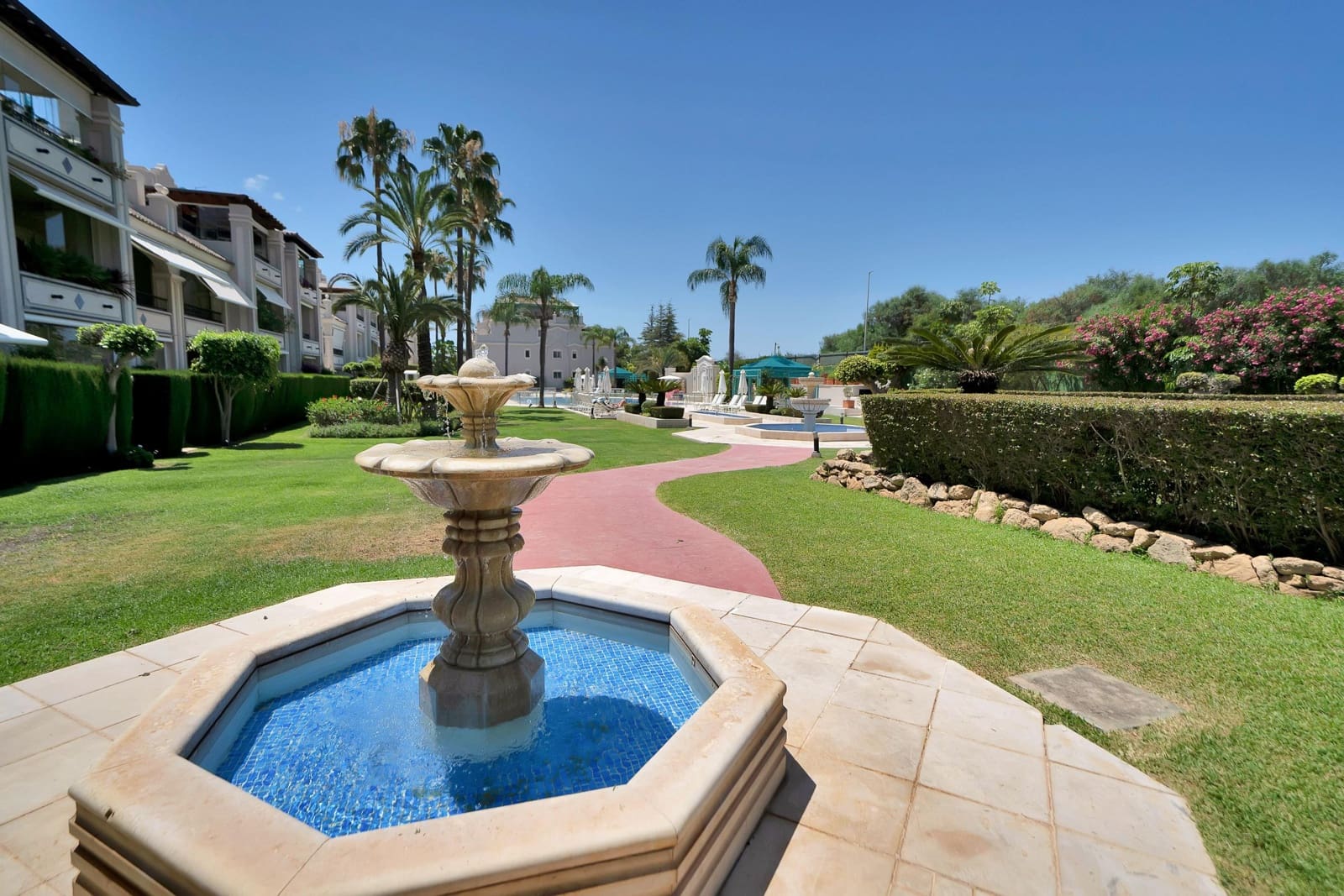 3 Zimmer Apartment zu verkaufen in Marbella mit Pool Garage - 1.850.000 € (Ref: 10031967)
