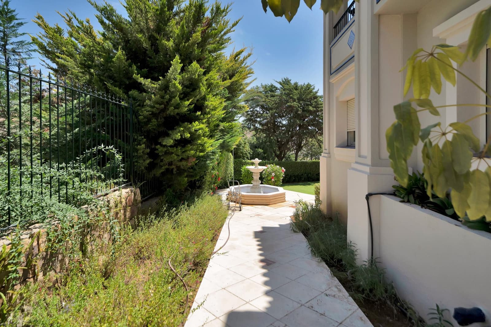 3 Zimmer Apartment zu verkaufen in Marbella mit Pool Garage - 1.850.000 € (Ref: 10031967)
