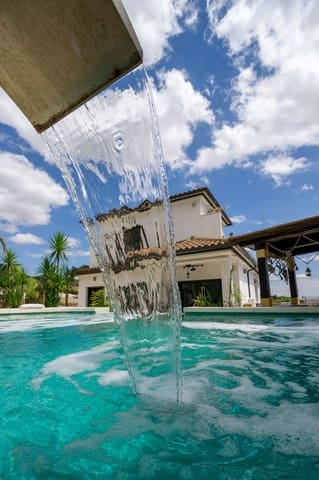 3 chambre Villa/Maison à vendre à Casarabonela avec piscine garage - 1 300 000 € (Ref: 10035556)