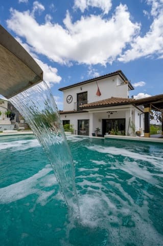 3 chambre Villa/Maison à vendre à Casarabonela avec piscine garage - 1 300 000 € (Ref: 10035556)