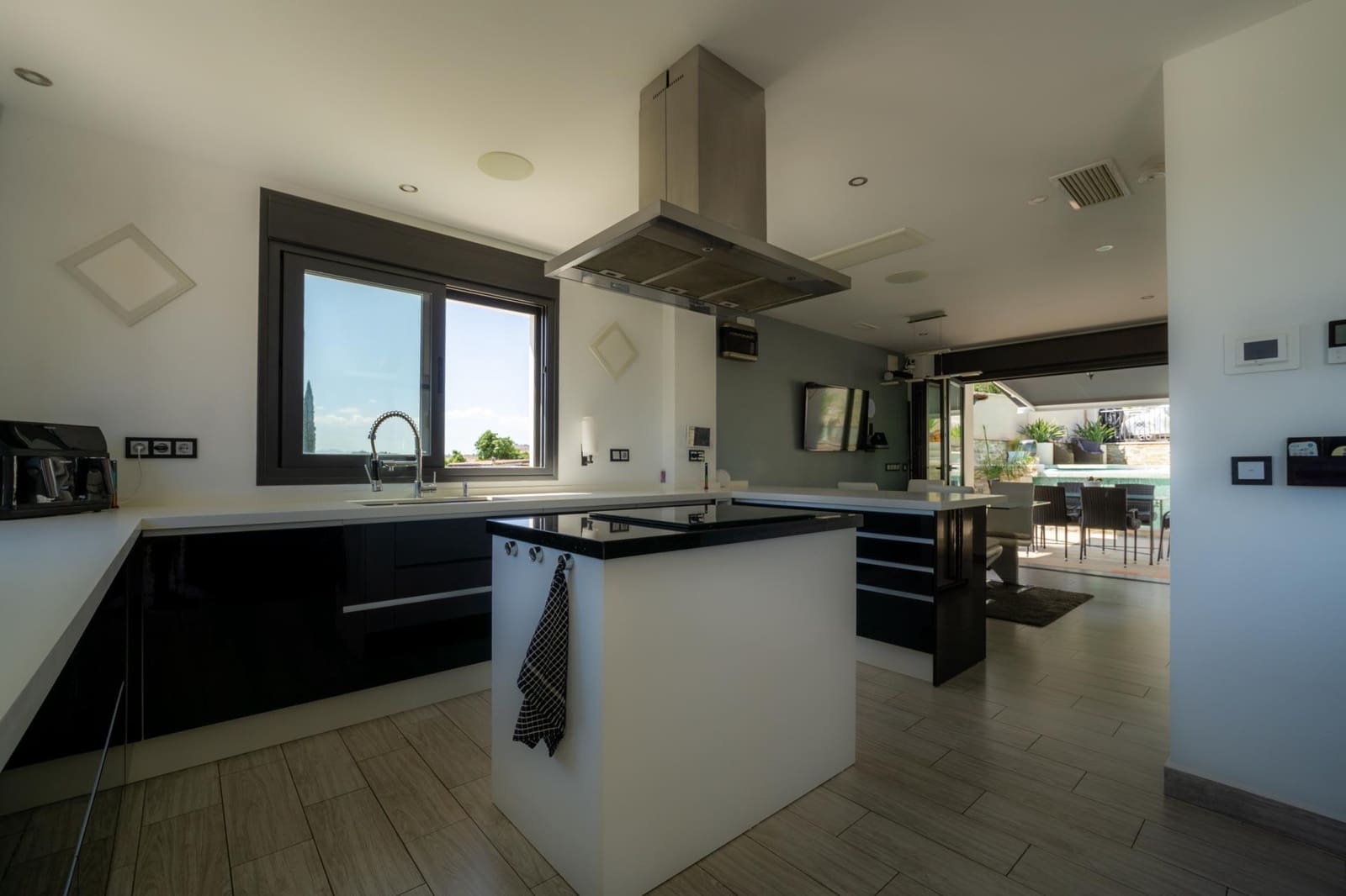 3 chambre Villa/Maison à vendre à Casarabonela avec piscine garage - 1 300 000 € (Ref: 10035556)