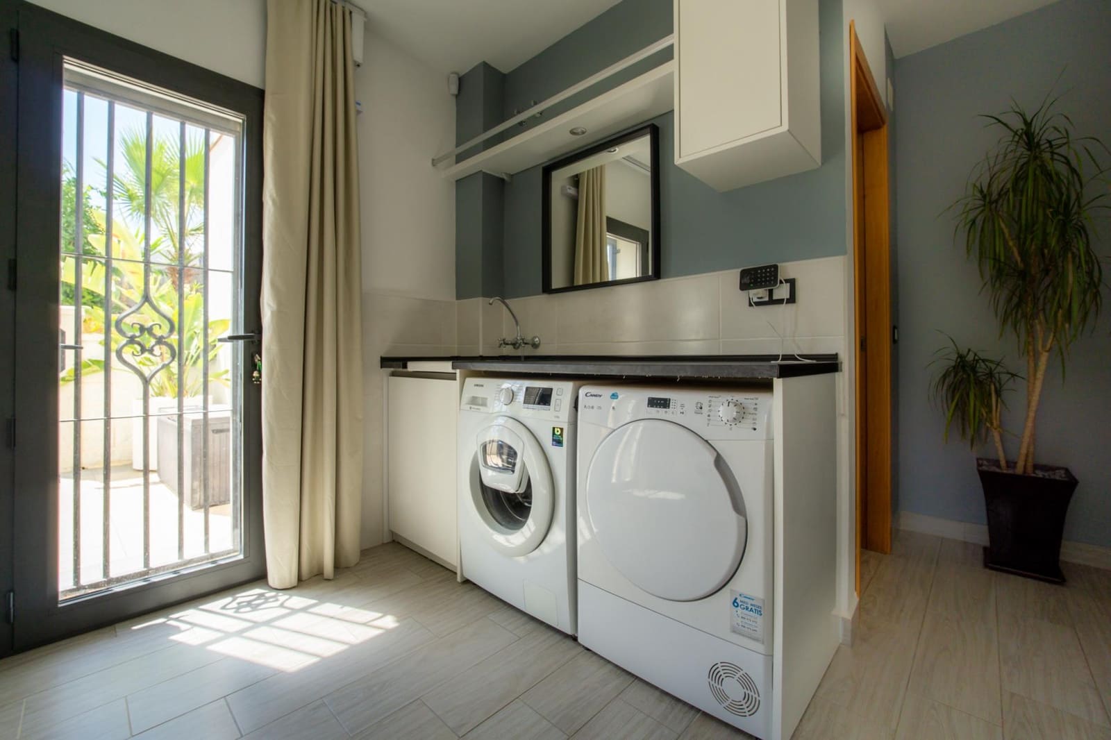 3 chambre Villa/Maison à vendre à Casarabonela avec piscine garage - 1 300 000 € (Ref: 10035556)