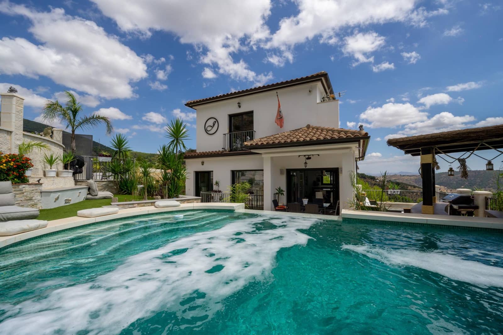 3 chambre Villa/Maison à vendre à Casarabonela avec piscine garage - 1 300 000 € (Ref: 10035556)
