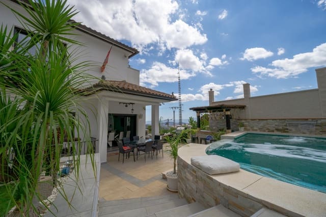 3 chambre Villa/Maison à vendre à Casarabonela avec piscine garage - 1 300 000 € (Ref: 10035556)