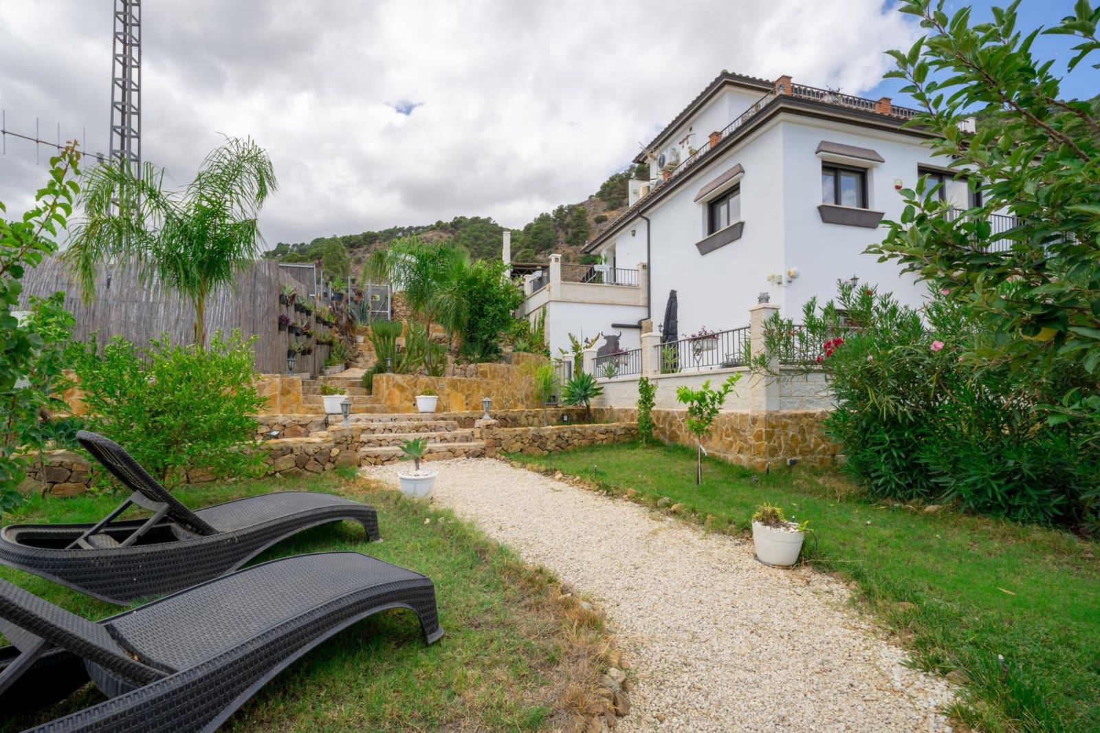 3 chambre Villa/Maison à vendre à Casarabonela avec piscine garage - 1 300 000 € (Ref: 10035556)