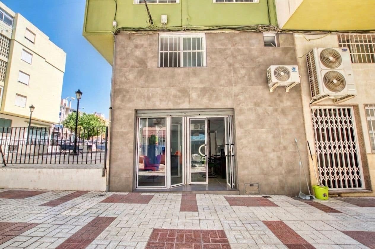 Kommersiell til salgs i Velez-Malaga - € 150 000 (Ref: 10041312)