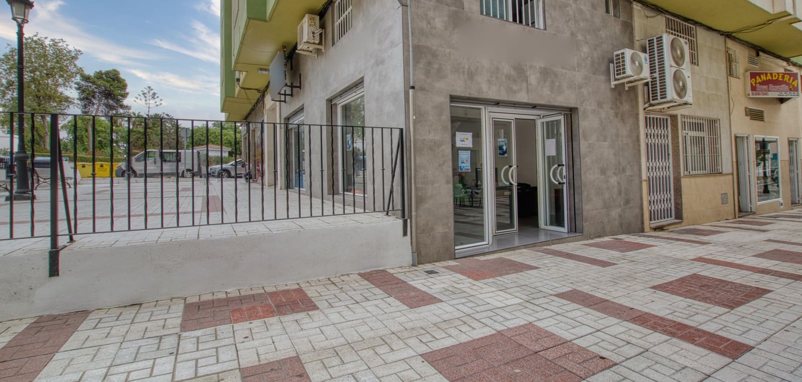 Gewerbe zu verkaufen in Velez-Malaga - 150.000 € (Ref: 10041312)