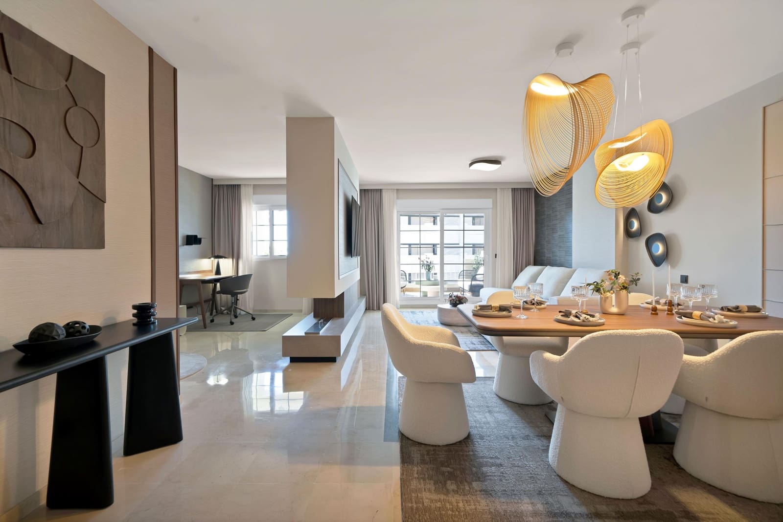 Apartamento de 2 habitaciones en Marbella en venta con piscina garaje - 1.100.000 € (Ref: 10043205)