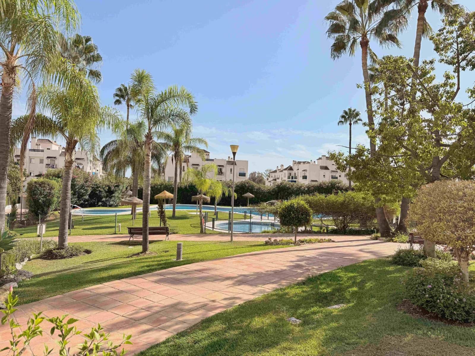 2 soverom Leilighet til salgs i Marbella med svømmebasseng - € 385 000 (Ref: 10047522)