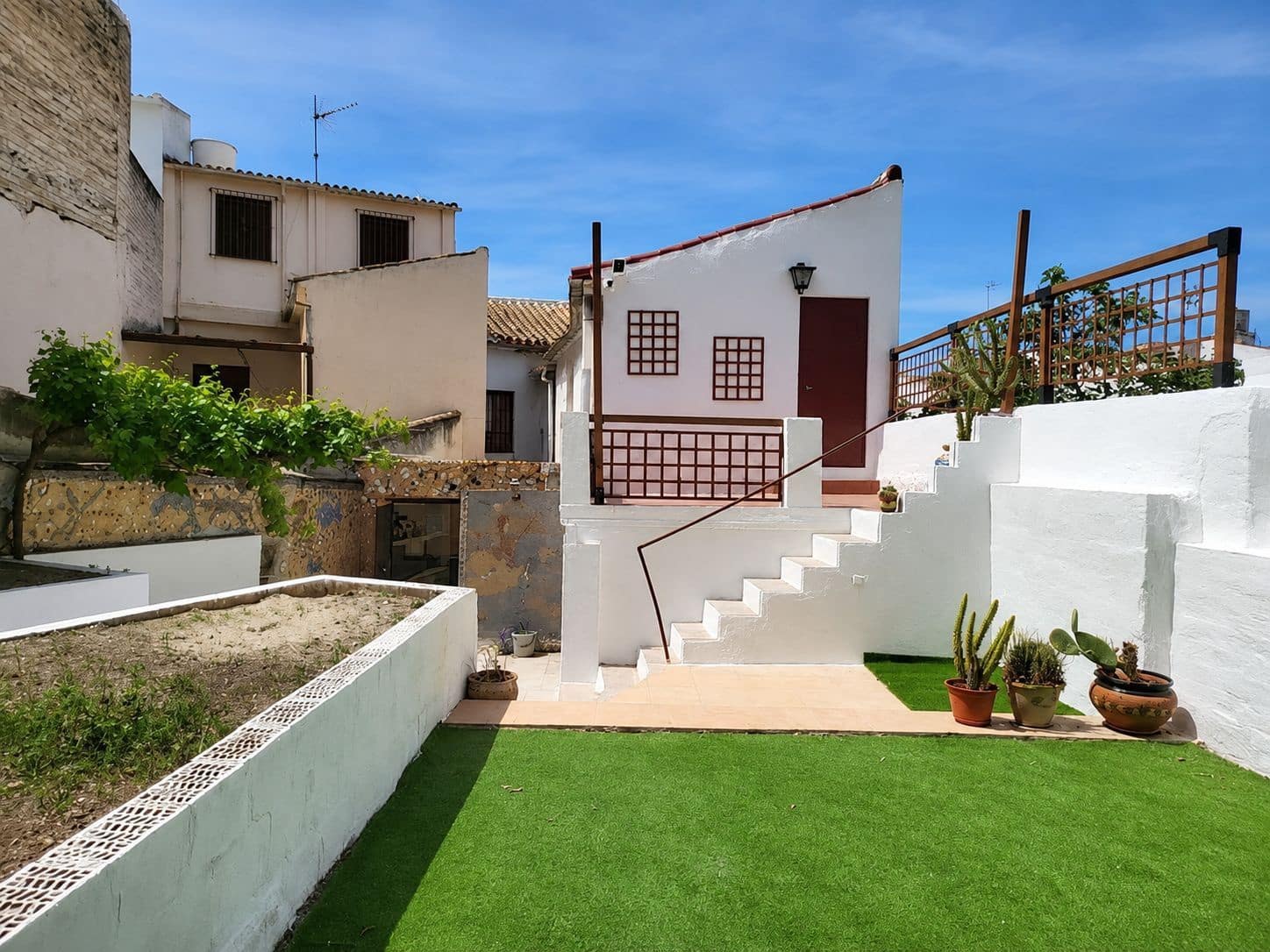 4 bedroom Finca/Country House for sale in Cuevas de San Marcos - € 168,000 (Ref: 10055536)