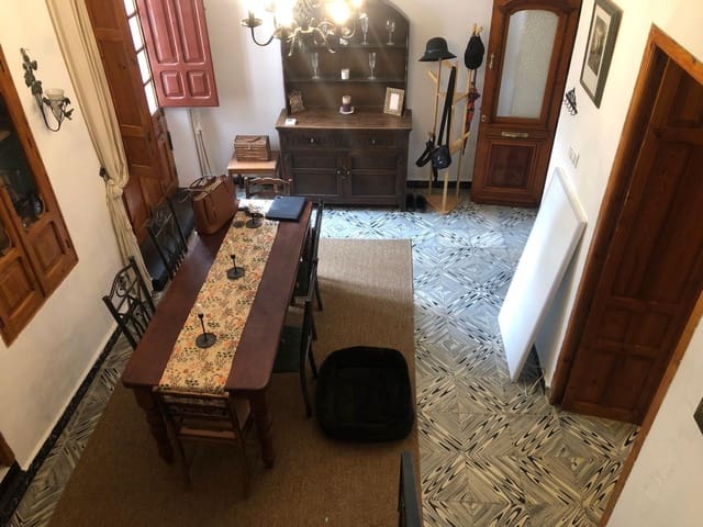 Finca/Casa Rural de 4 habitaciones en Cuevas de San Marcos en venta - 168.000 € (Ref: 10055536)