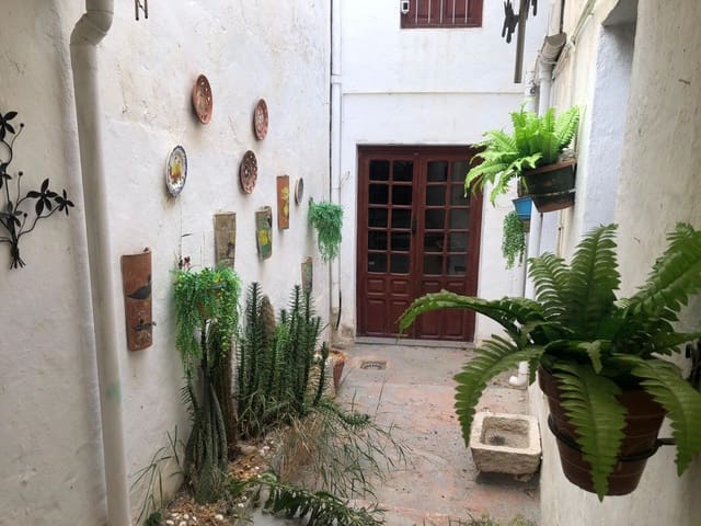 Adosado de 4 habitaciones en Cuevas de San Marcos en venta - 168.000 € (Ref: 10055536)