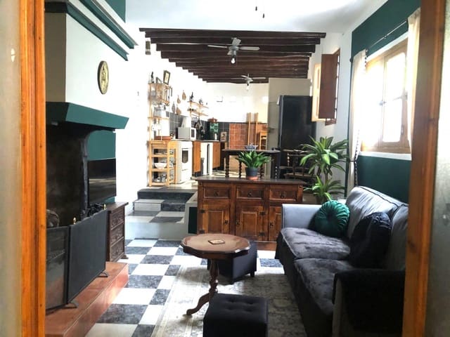 4 Zimmer Reihenhaus zu verkaufen in Cuevas de San Marcos - 168.000 € (Ref: 10055536)